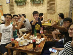 巴彦淖尔烧烤加盟,学烧烤技术,开烧烤店多少钱疯狂烤翅加盟